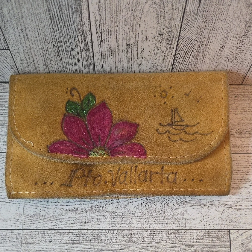 Tan Floral Women's Clutch